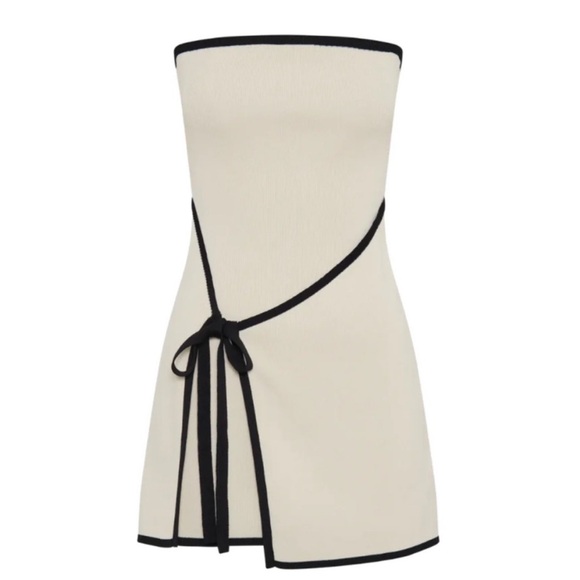 NEW💫 to CASA B| Celeste Strapless Knit Mini Dress in Cream / black - Picture 4 of 10